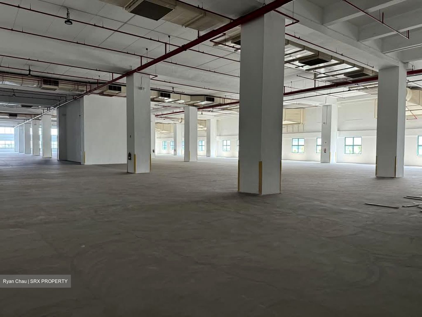 Ibm Place (D16), Warehouse #611008571